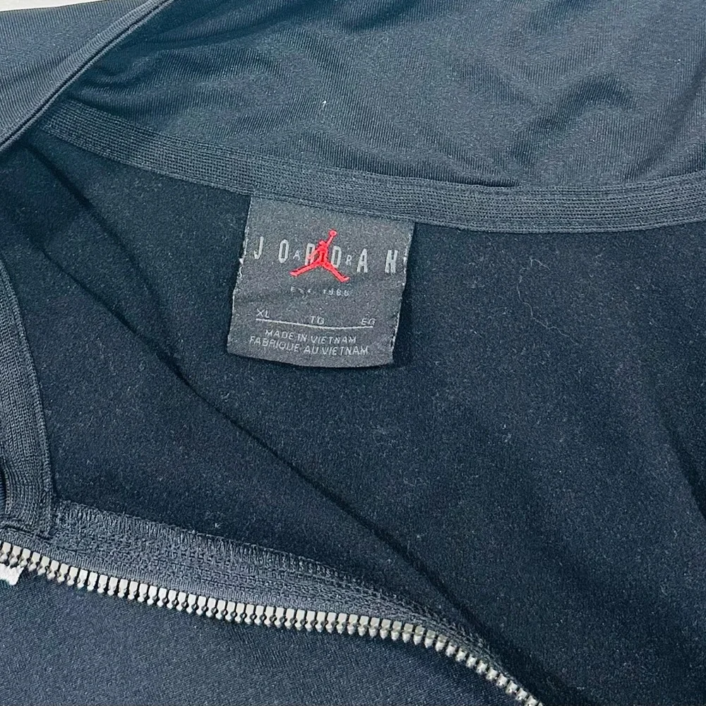 Jordan Sweater‎ Mens XL  Black  Pullover 1/4 Zip Long Sleeve